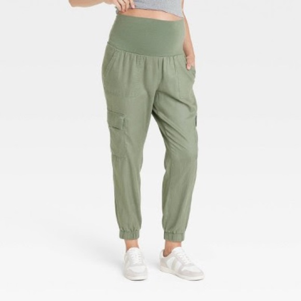 Olive Green High-Waisted Jogger Capris